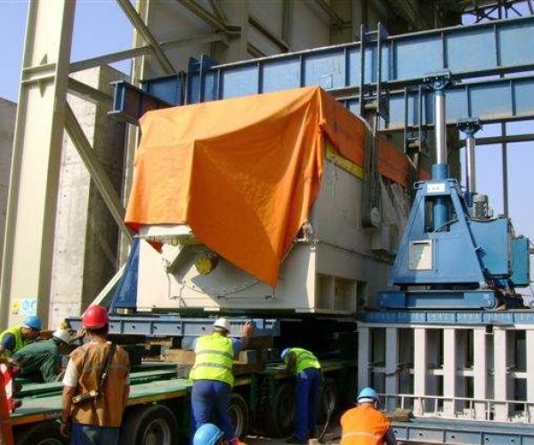 translatarea unui generator - 180 de tone